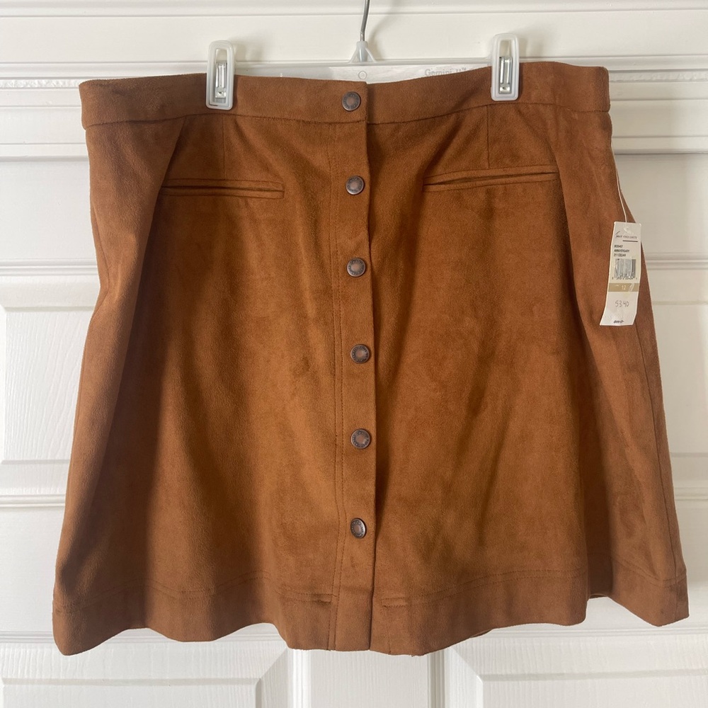NWT 12 Vince Camuto Tan Button-Front Mini Skirt